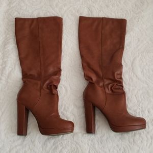 *SOLD* Mid Calf Brown Boot